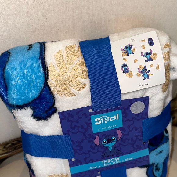 NWT Disney Stitch Soft Fleece Throw Blanket Cobalt Blue White & Metallic Gold - Picture 3 of 7
